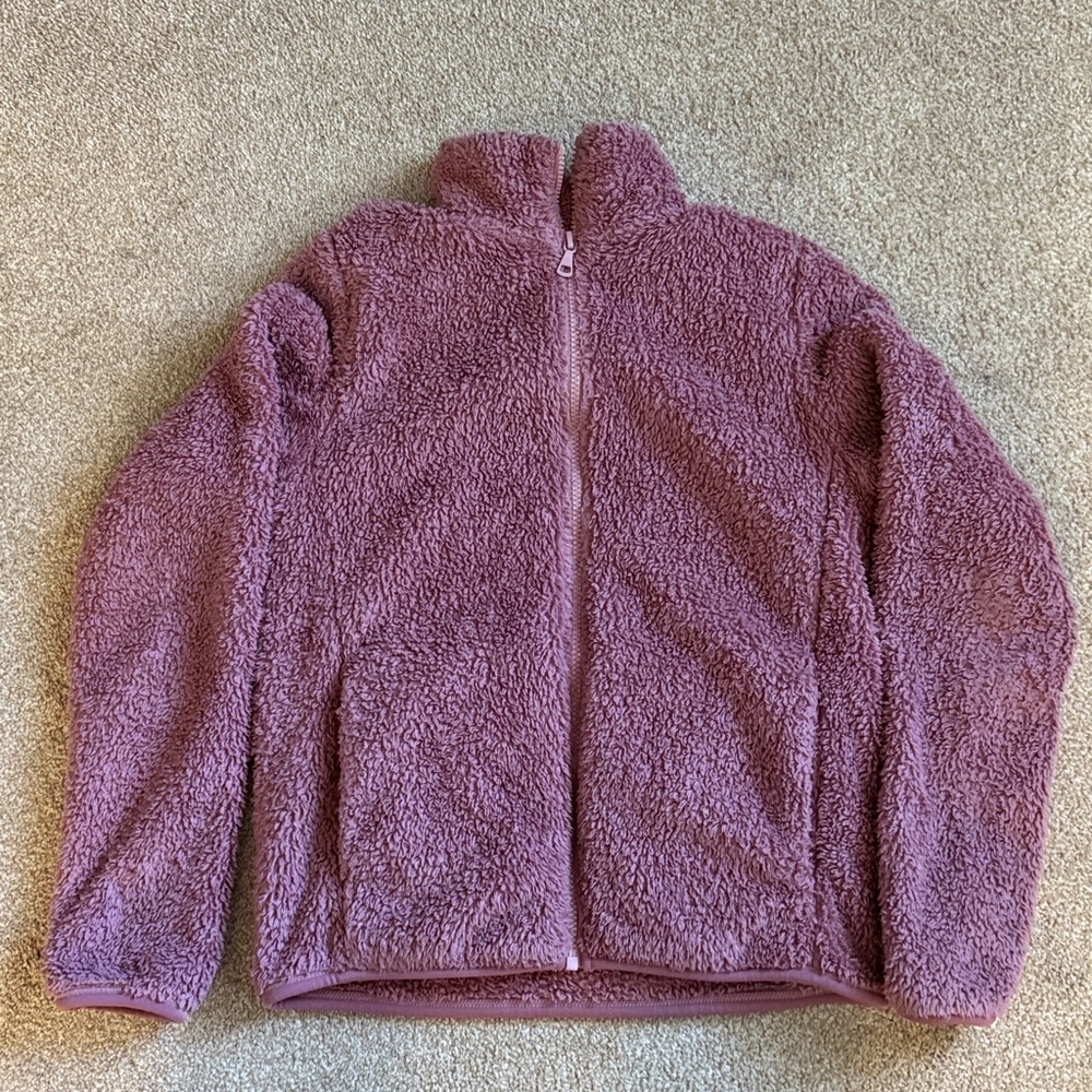 UNIQLO women’s fluffy fleece full-zip dusty rose jacket